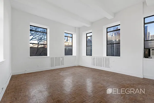 Sold by (Legacy) Elegran | media 22