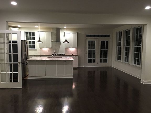 5th image of 22486 Bowens Wharf Pl
