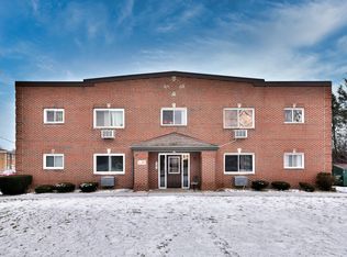 5N205 Eagle Ter APT 5, Itasca, IL 60143