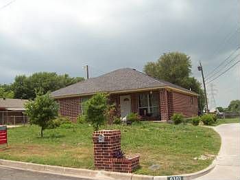 1st image of 6101 Landmark Dr