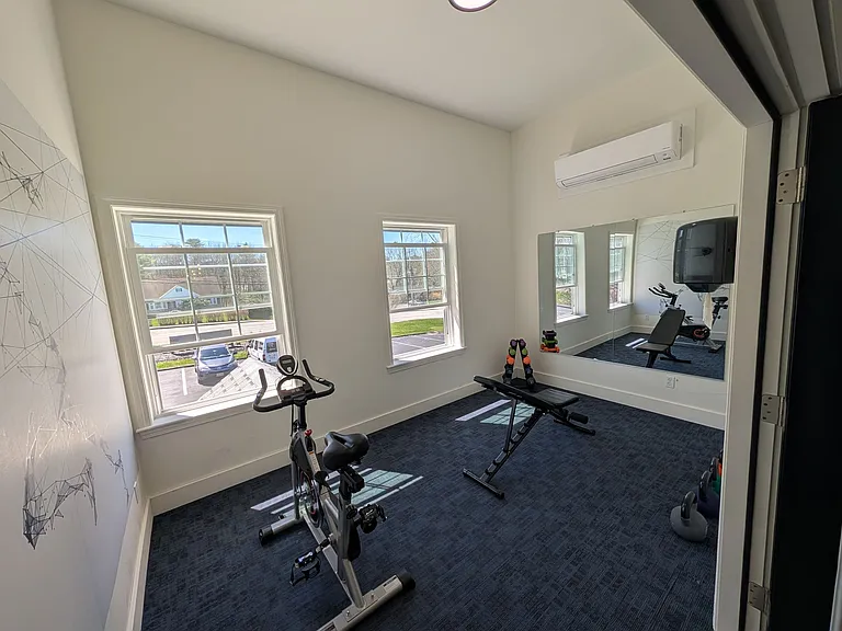 4 Commonwealth Dr — Photo 7