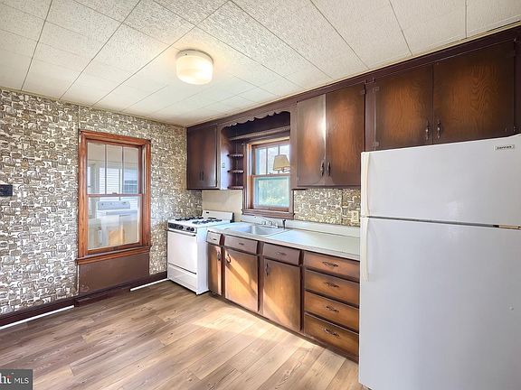 5th image of 1134 Delta Rd