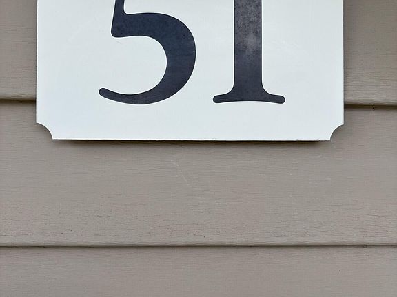 4th image of 51 Macintosh Lane #51