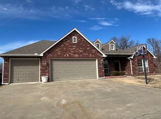 8434 N 76th East Ave, Owasso, OK 74055