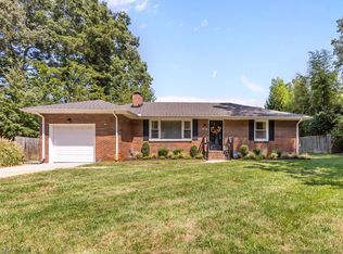 417 Mayflower Rd, Portsmouth, VA 23701