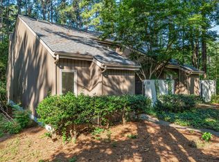 13 Vauxhall Pl, Chapel Hill, NC 27517