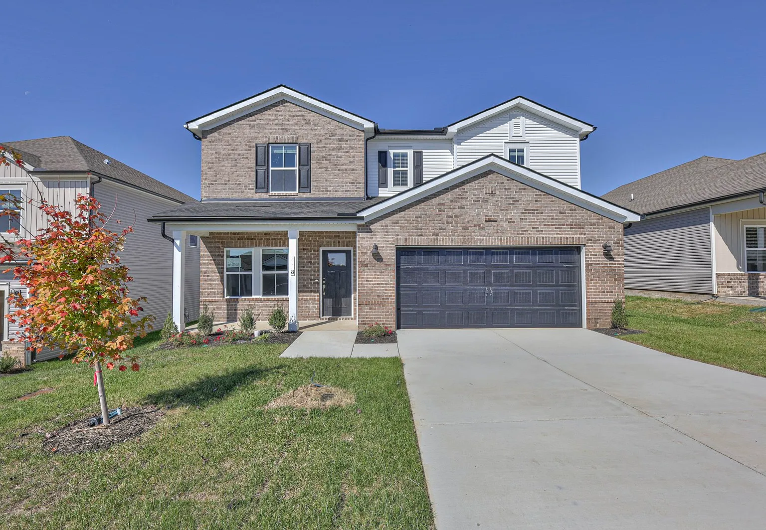 4 bed, 2.5 bath, 2592 sqft, $2,250 — Photo 1
