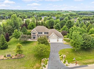 9251 Overland Dr, Prior Lake, MN 55372
