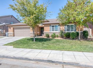 5916 W Robinson Ave, Fresno, CA 93722