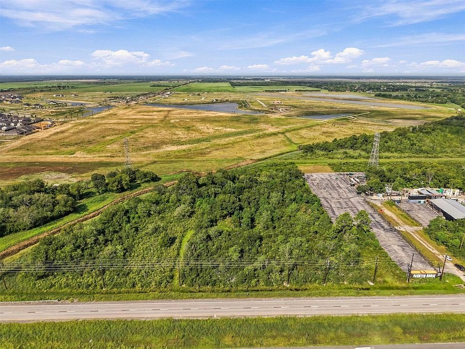 2nd image of 31 Green Valley