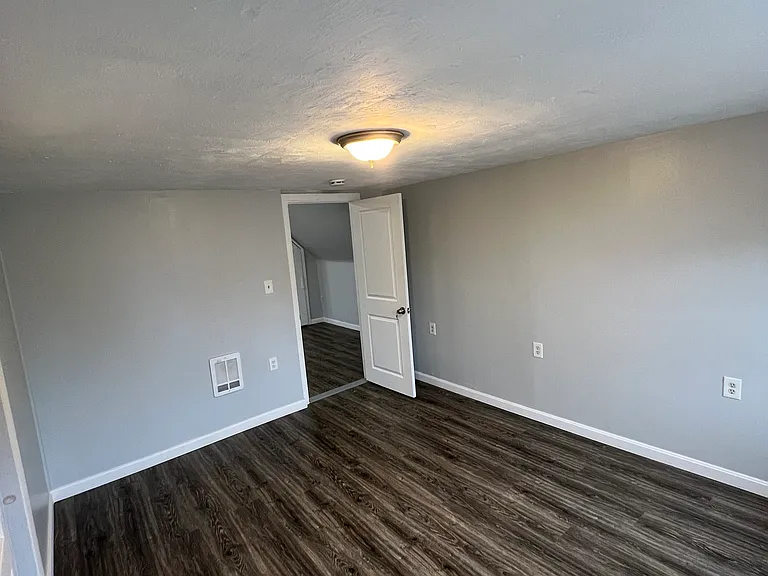 81-83 Woodland St #3 — Photo 6