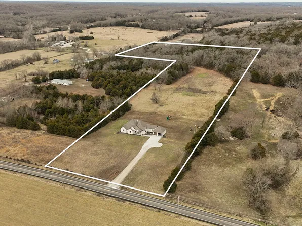 11017 N Farm Rd 193, Fair Grove, MO 65648