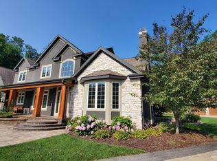 1935 Maplewood Pl, Onalaska, WI 54650