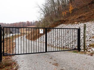 3050 Knob Creek Rd, Columbia, TN 38401