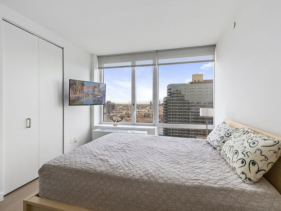 2nd image of 1 N 4th Pl APT 37B