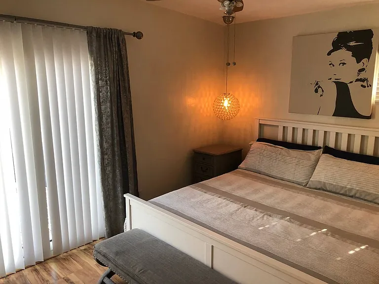 2055 Albatross St — Photo 33
