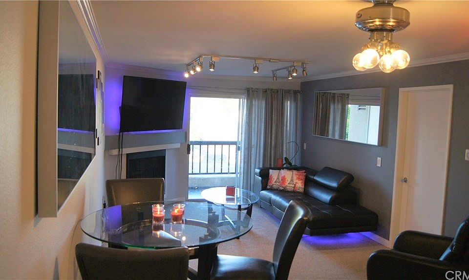 1st image of 21450 Burbank Blvd APT 214
