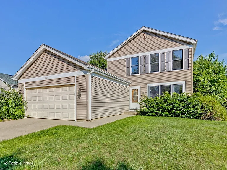 601 Willington Dr — Photo 2