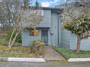 4431 Fox Hollow Rd APT 1, Eugene, OR 97405