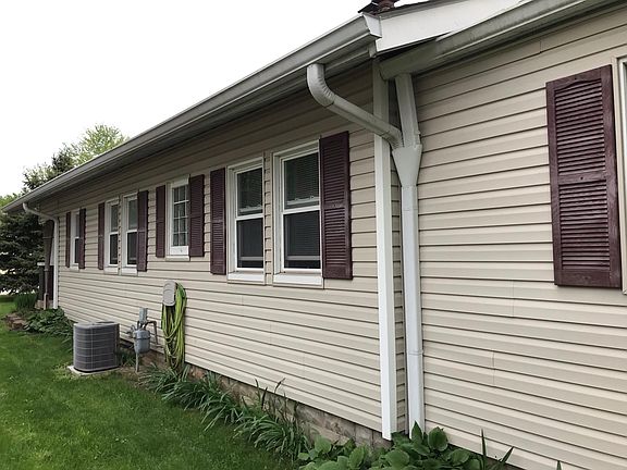 3rd image of 2140 N Dequincy St