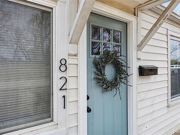 4th image of 821 Greeley Ave