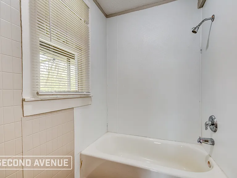 720 72nd St S — Photo 15