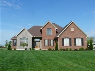 1979 Buckeye Field Ct, Lebanon, OH 45036