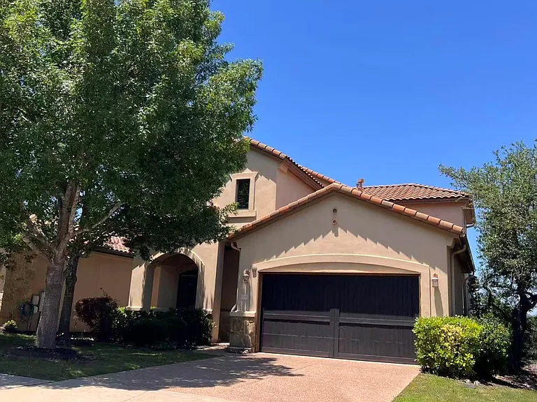 2216 Gilia Dr — Photo 1