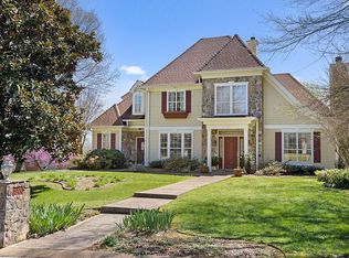 1900 Bay Pointe Dr, Hixson, TN 37343