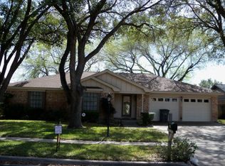 303 Buckingham St, Victoria, TX 77904
