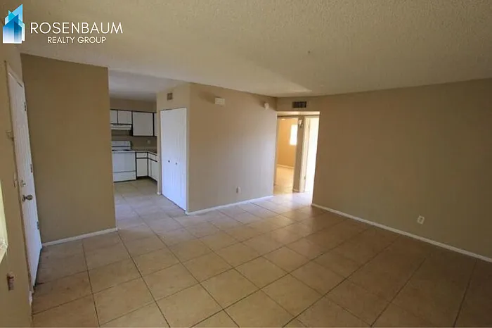 452 E 9th Ave #2 — Photo 5