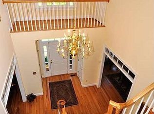 2650 Five Oaks Rd, Vienna, VA 22181