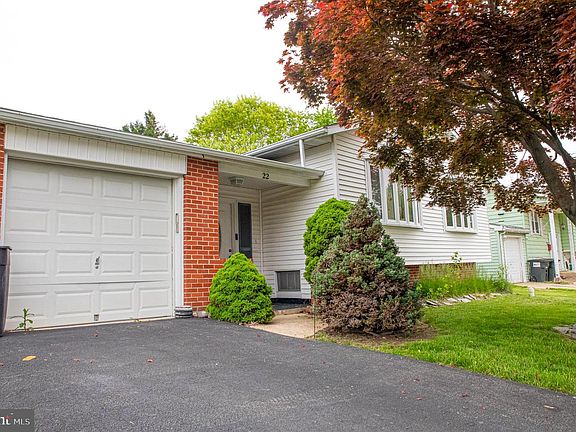 2nd image of 22 Alwyn Rd