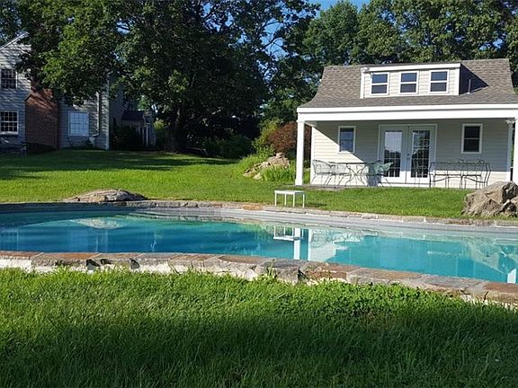 2nd image of 10 Jonahs Ln