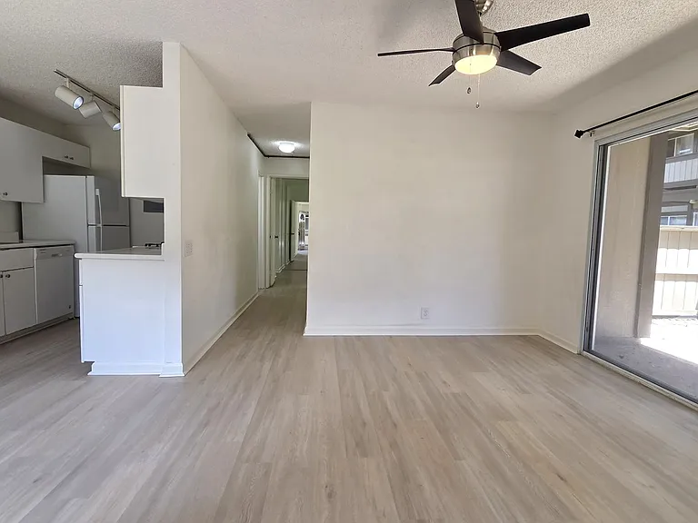 91-1060 Puamaeole St #12C — Photo 2