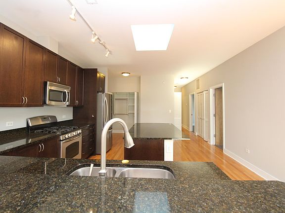 4th image of 1870 N Winnebago Ave APT 3C