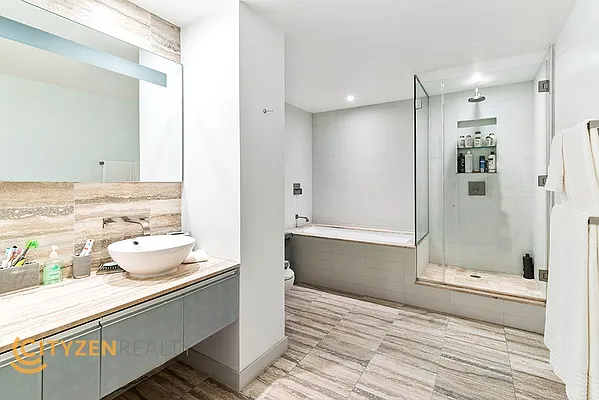 Rented by City Zen Realty | media 23