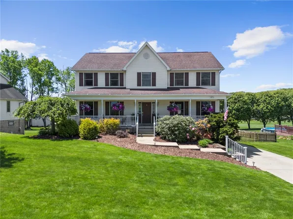 1114 Redoak Dr, Harrison City, PA 15636