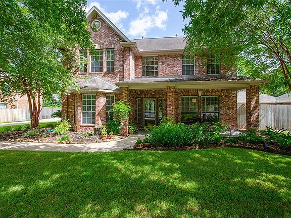 5th image of 6026 N Woods Ln