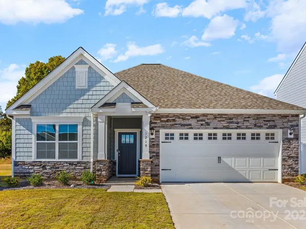 1219 Rutherford St, York, SC 29745