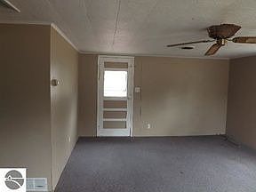 3rd image of 2218 Richter St