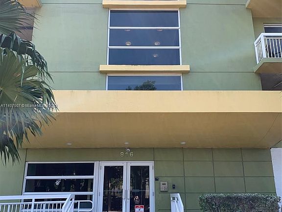 3rd image of 816 NW 11th St APT 606