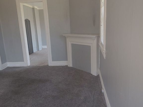 5th image of 406 E Gilbert St APT 2