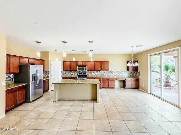 4th image of 13869 N Swift Spear Dr