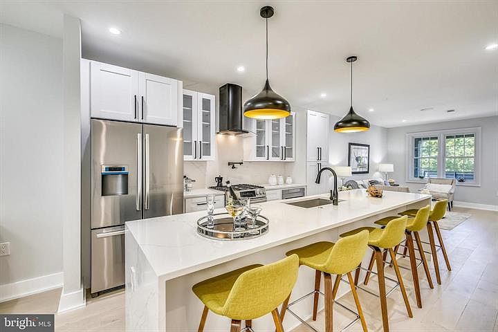 Extraordinary All-New Chefs Kitchen
