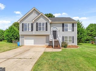 98 Huntington Ln, Commerce, GA 30529