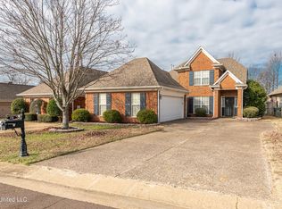 4145 Chaucer Dr, Southaven, MS 38672