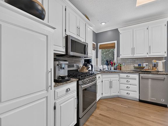 3rd image of 13987 W 147th St #1