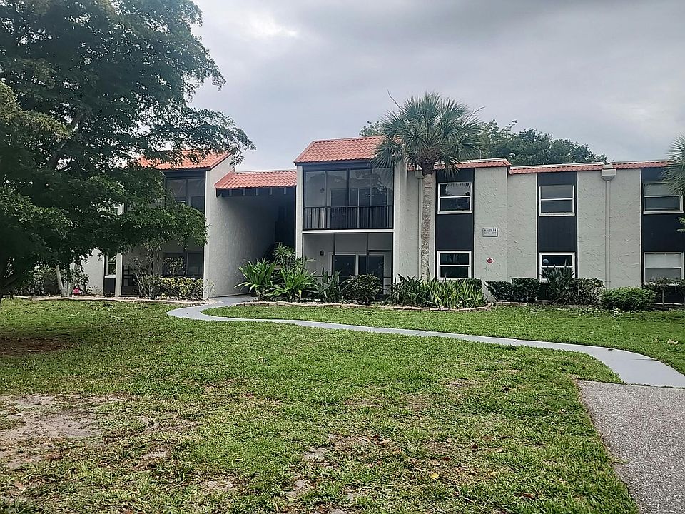 1st image of 3281 Beneva Rd Unit 101