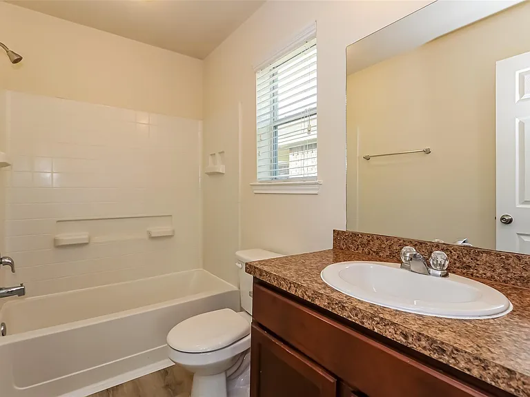 19426 Plantation Bend Ln — Photo 12
